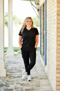 Lexi Panos – Office Manager
